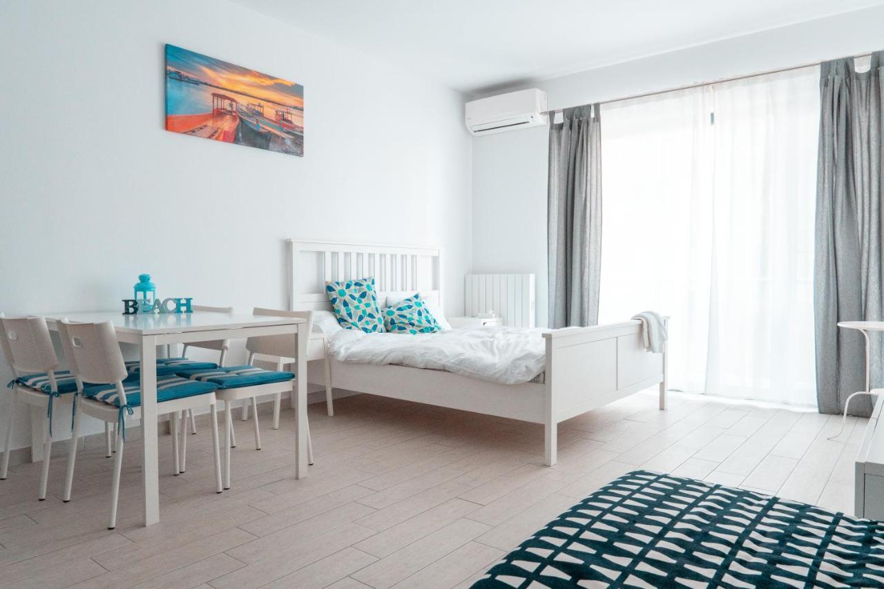 Bright Apartments Mamaia Nord Eksteriør billede